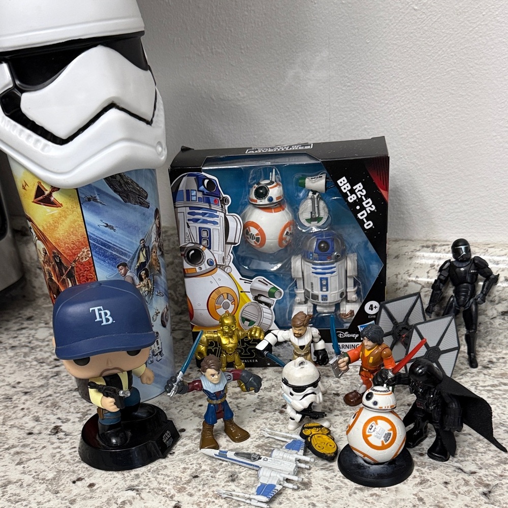 Disney Star Wars Action Figures Cup Bobblehead R2-D2 BB-8 D-0 set
